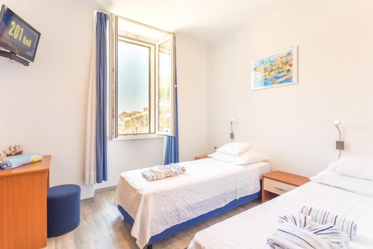 דוברובניק Apartment& Room Lukre / Apartment Lukre With Terrace מראה חיצוני תמונה